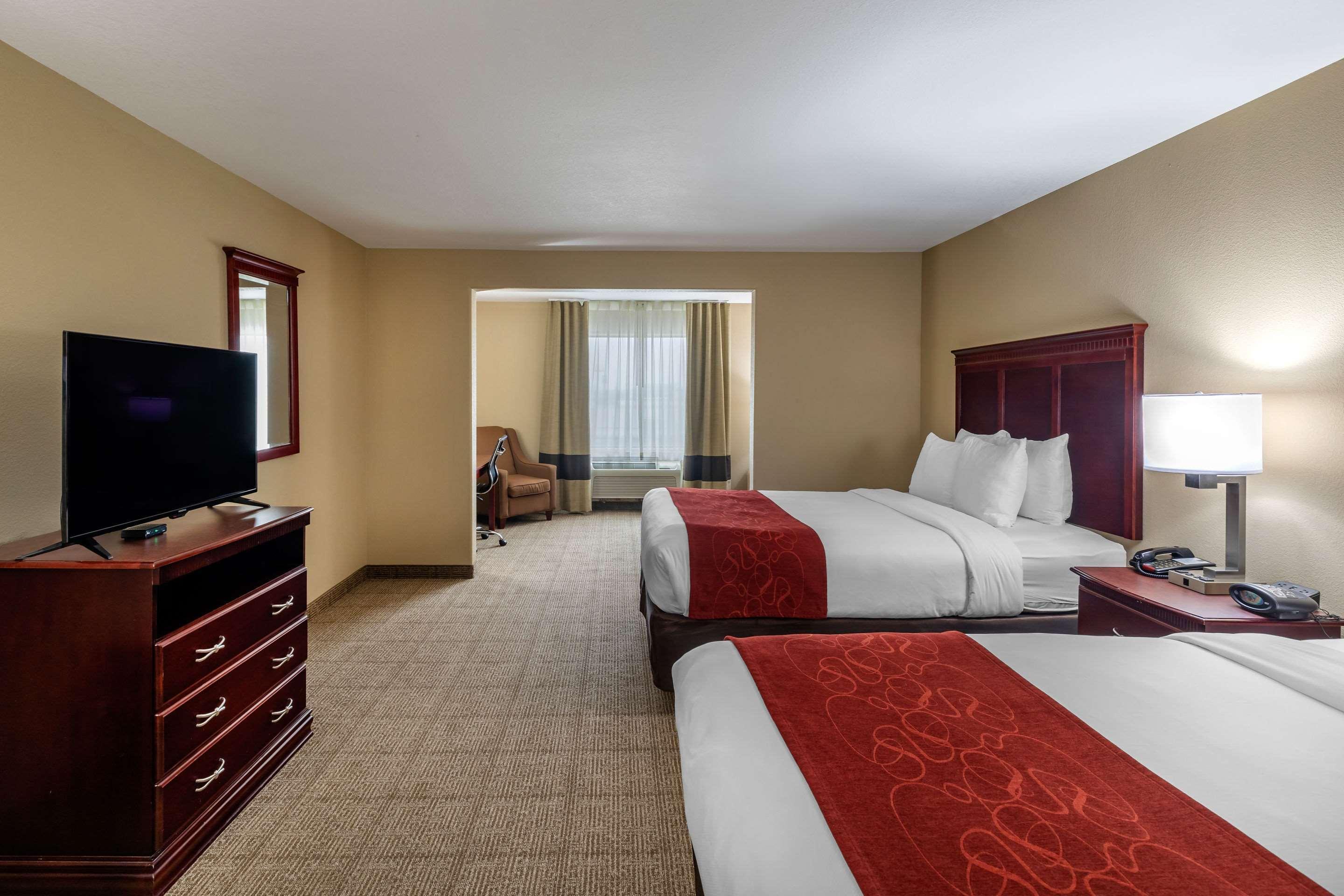 Comfort Suites Эннис Экстерьер фото