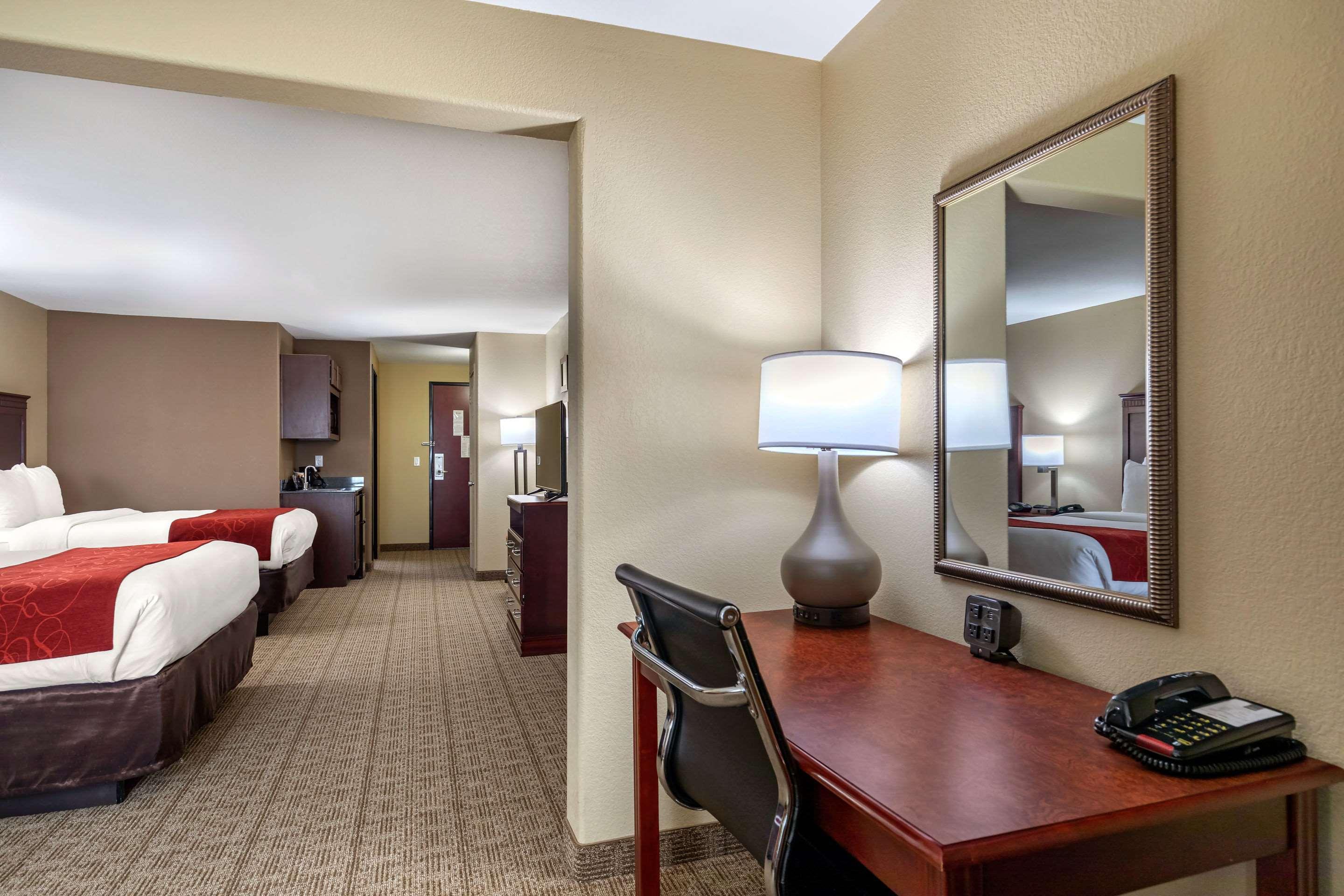 Comfort Suites Эннис Экстерьер фото