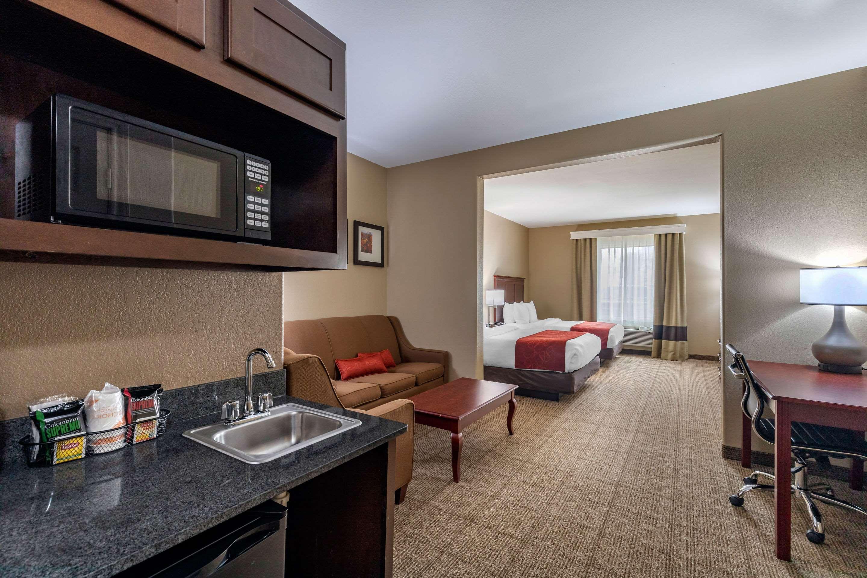 Comfort Suites Эннис Экстерьер фото