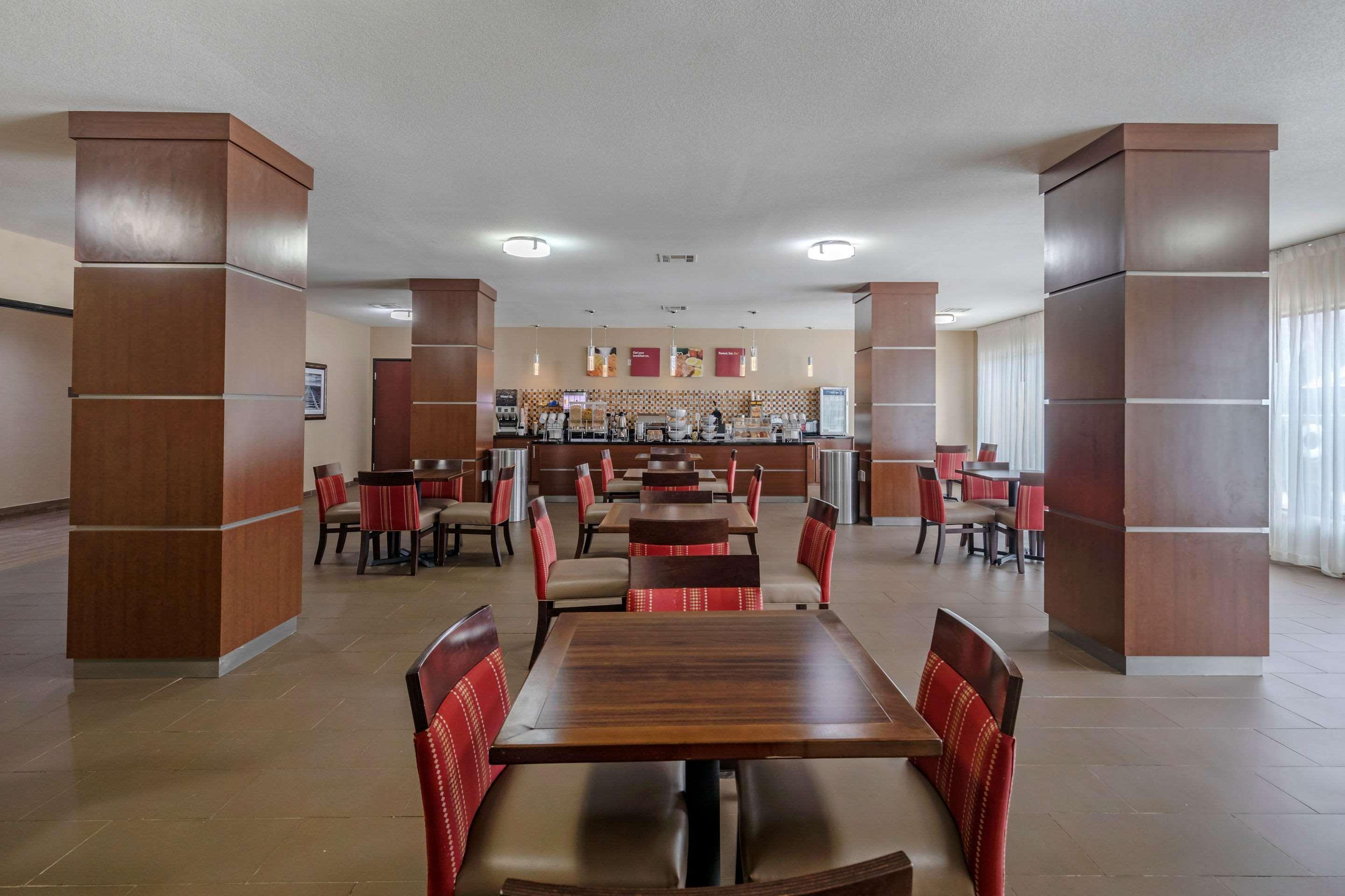 Comfort Suites Эннис Экстерьер фото
