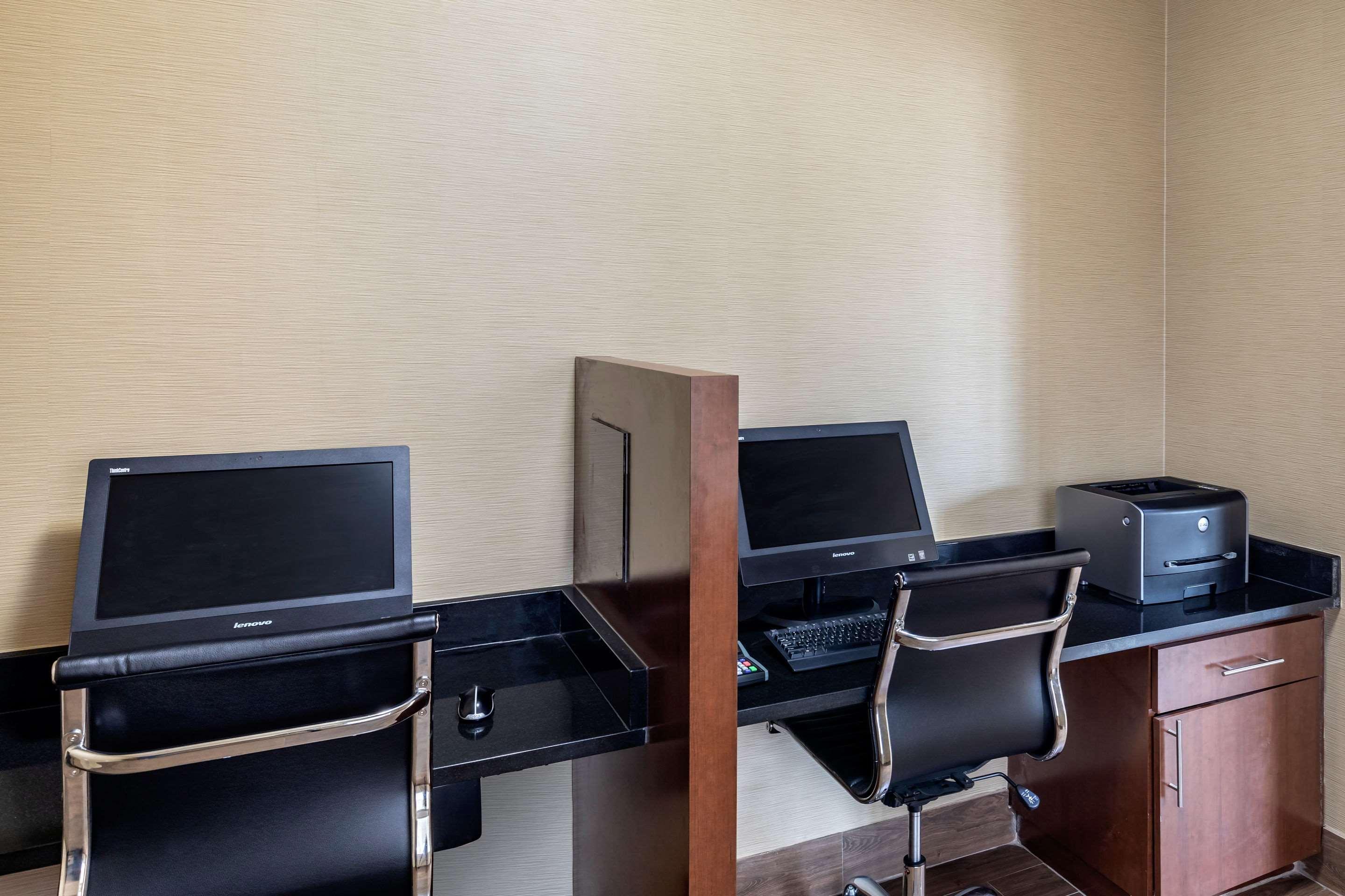 Comfort Suites Эннис Экстерьер фото