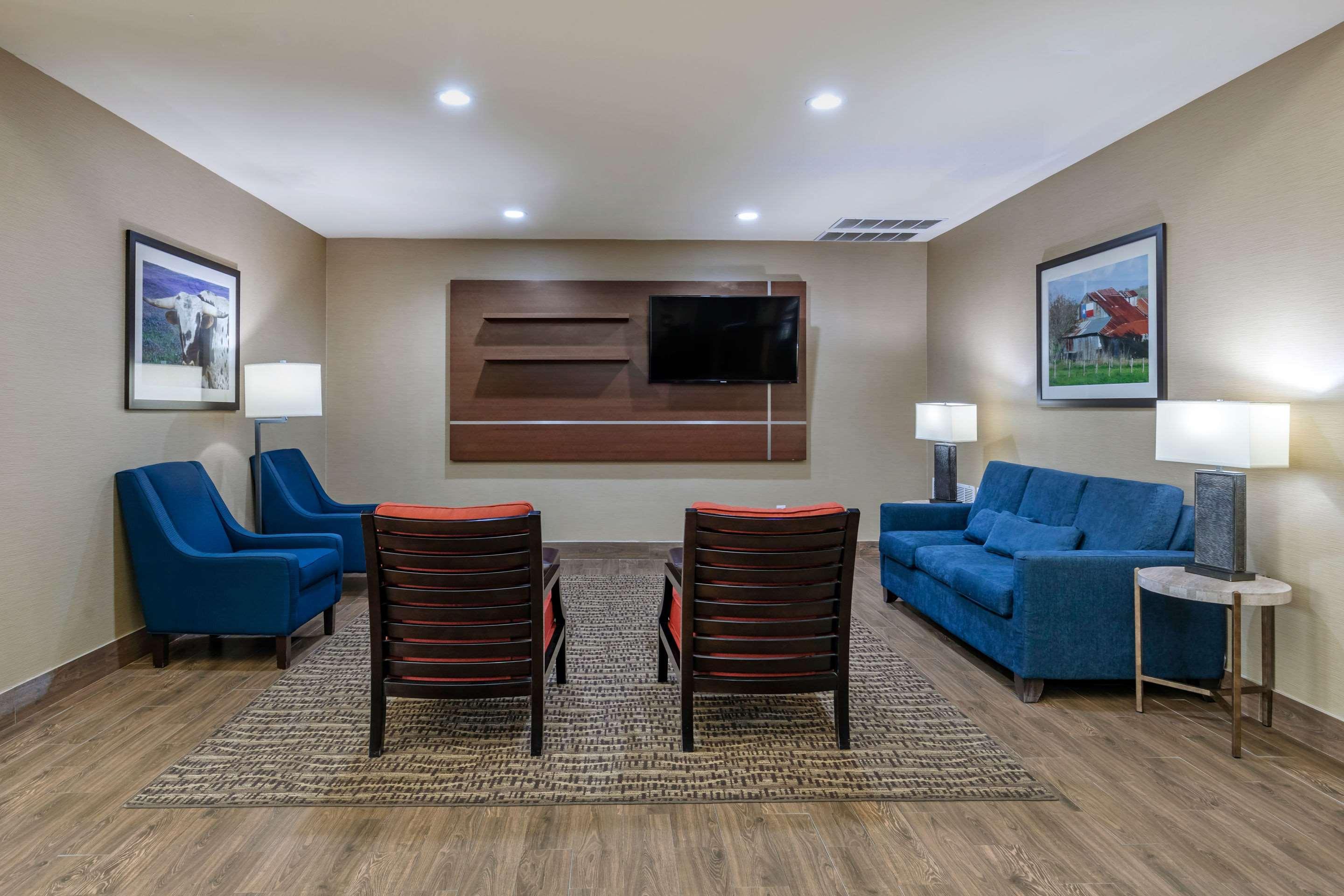 Comfort Suites Эннис Экстерьер фото