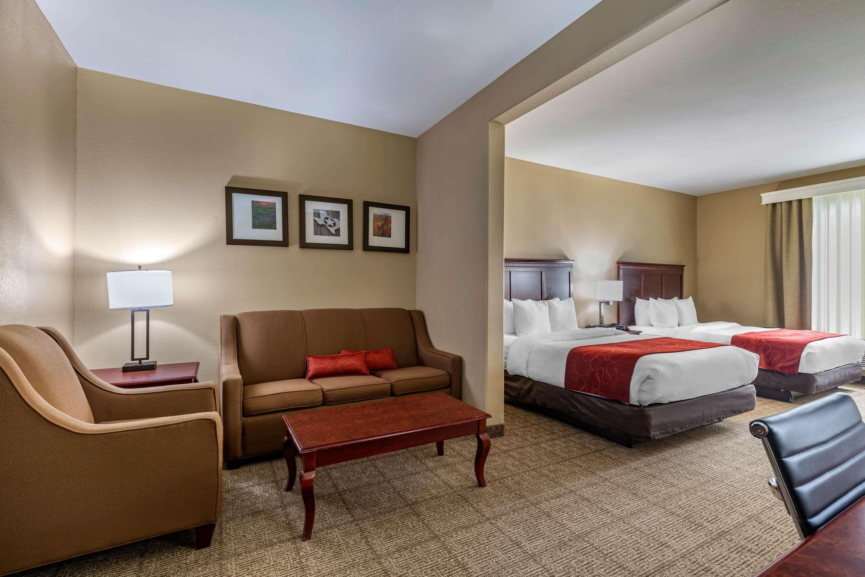 Comfort Suites Эннис Экстерьер фото