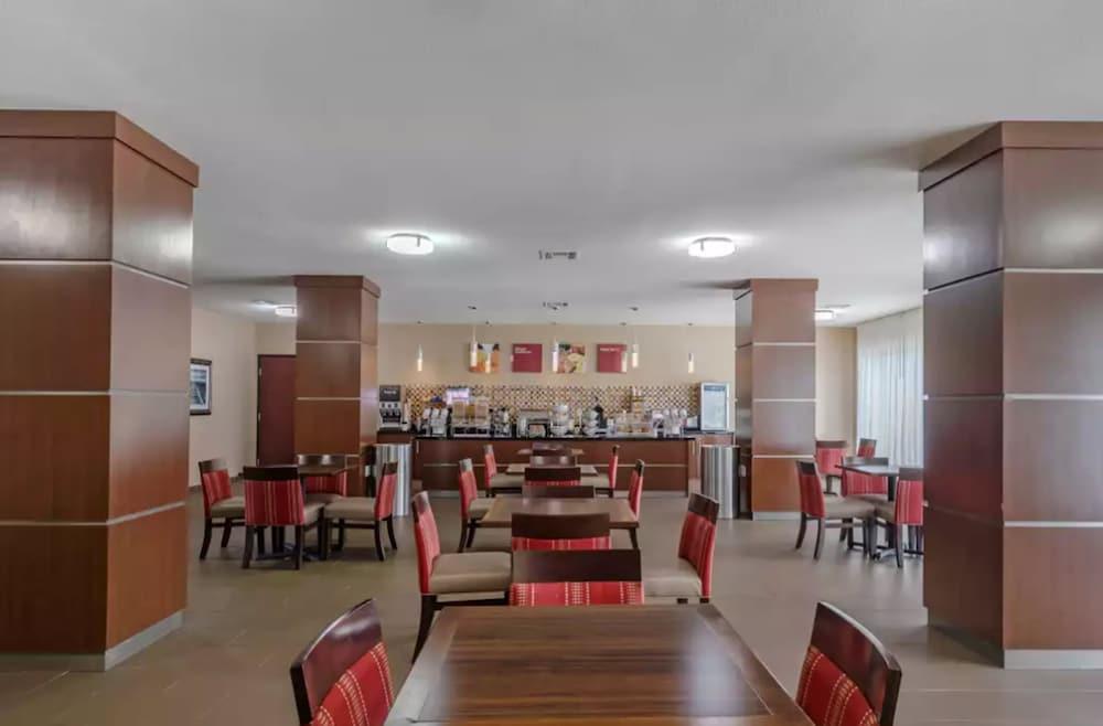 Comfort Suites Эннис Экстерьер фото