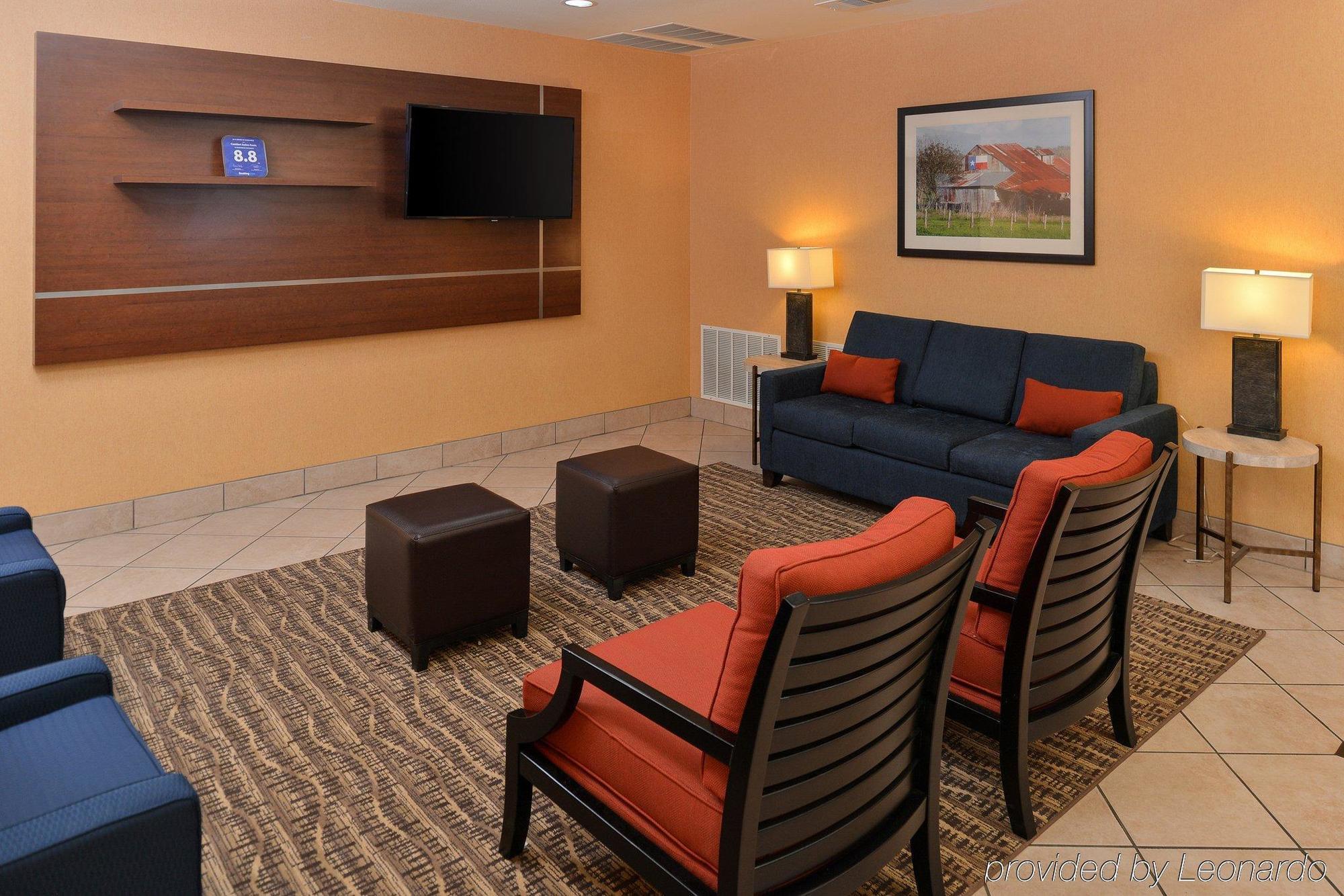 Comfort Suites Эннис Экстерьер фото