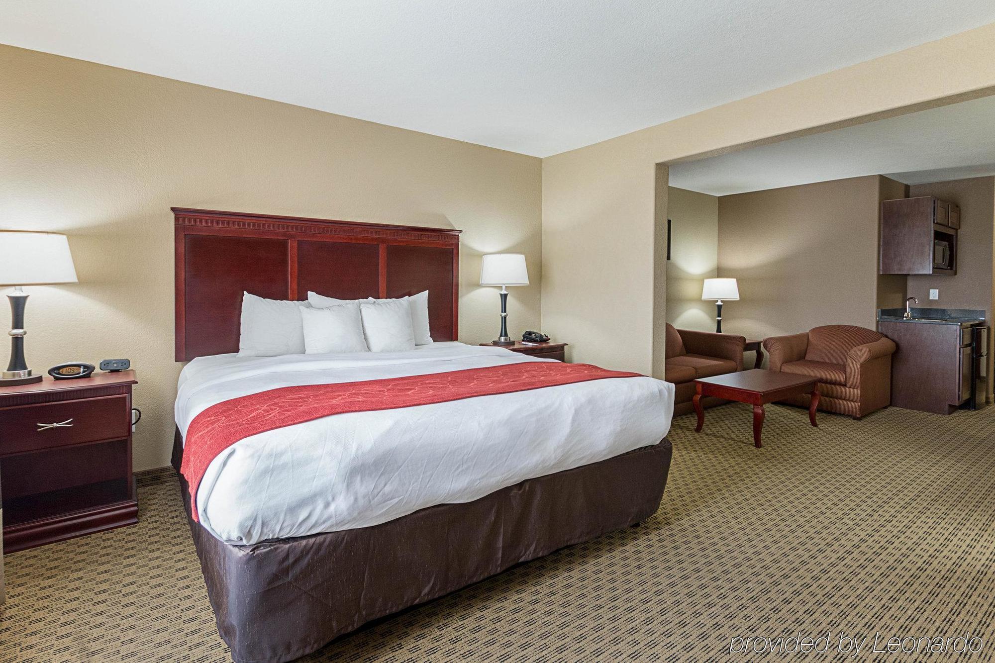 Comfort Suites Эннис Экстерьер фото