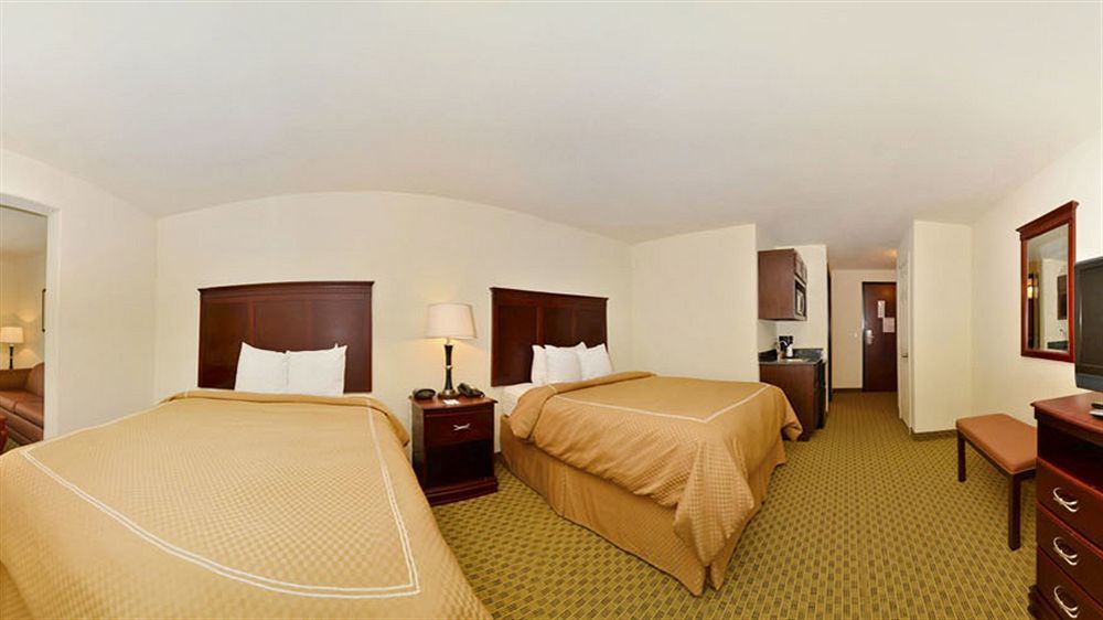 Comfort Suites Эннис Экстерьер фото