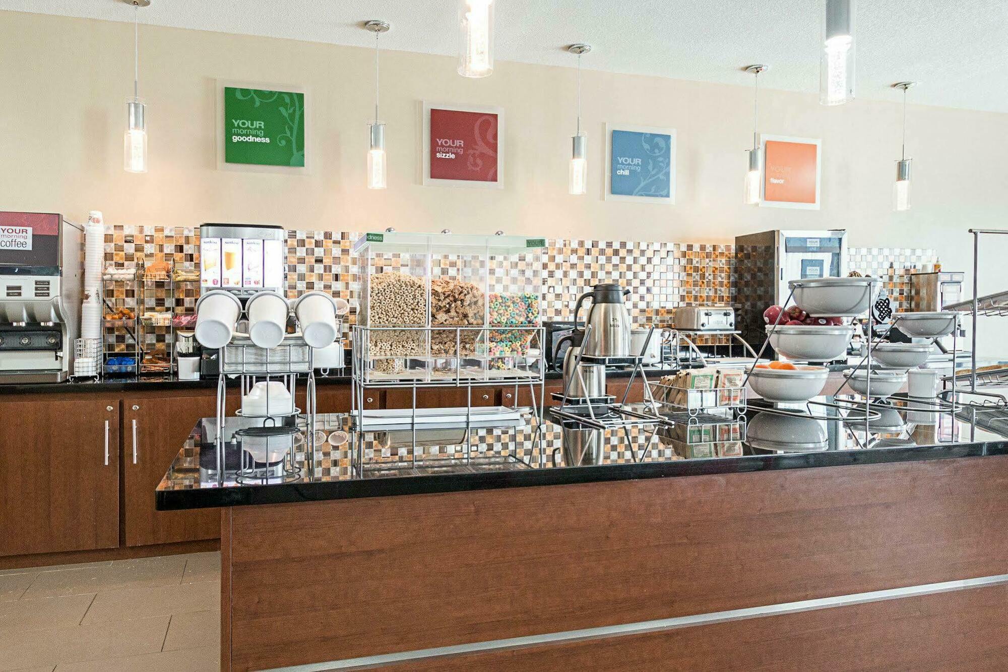 Comfort Suites Эннис Экстерьер фото