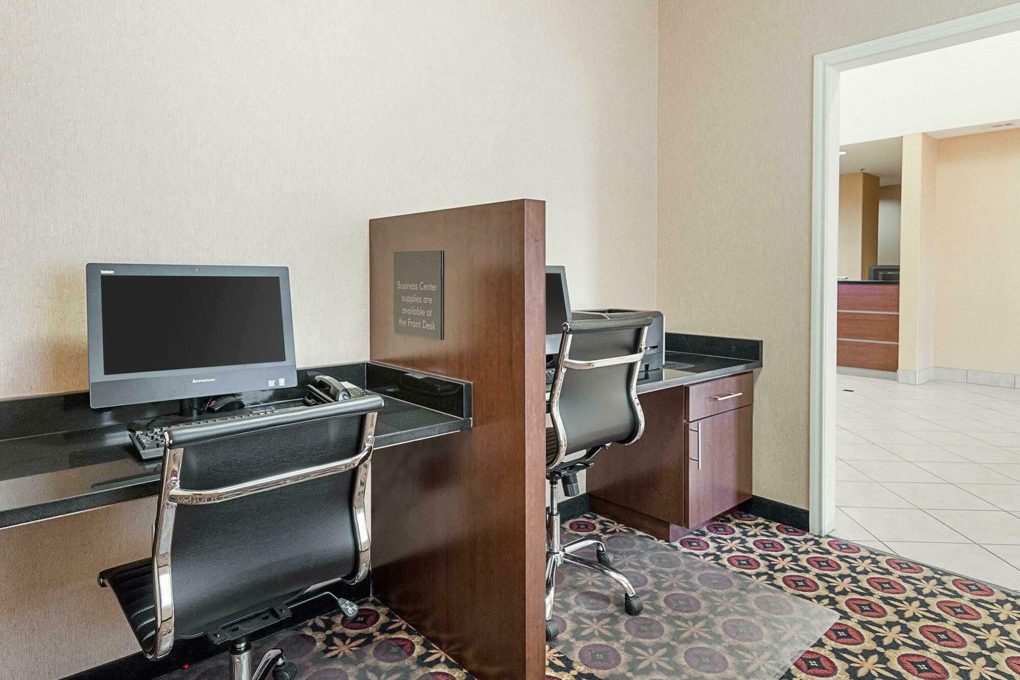 Comfort Suites Эннис Экстерьер фото